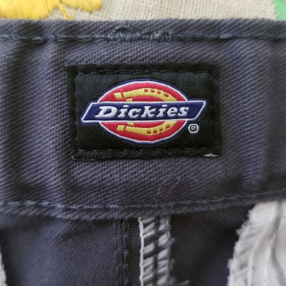 DICKIES Gray Classics Fit work pant. Youth Size 12. Or women’s XS, 0